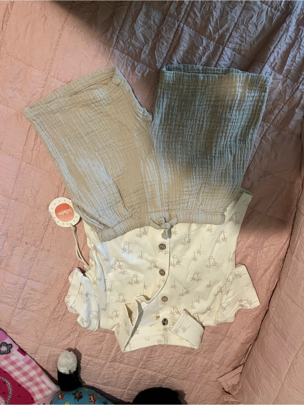 Tallabee Altar’d state kids 

 Matching Set — Cream Button Top & Tan Shorts